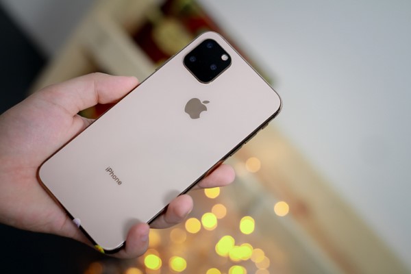 Nhập Iphone từ Trung Quốc về bán - Chuyenhang365